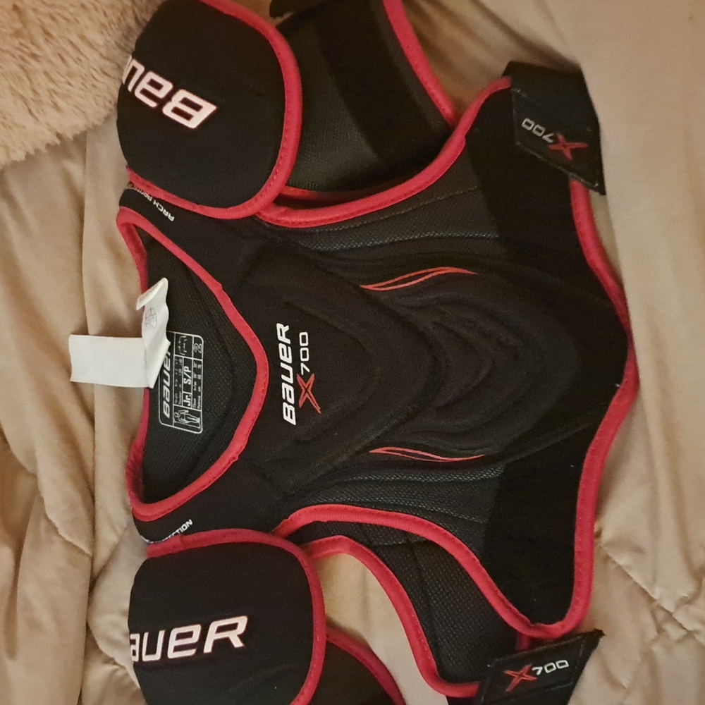 Bauer hockey pads